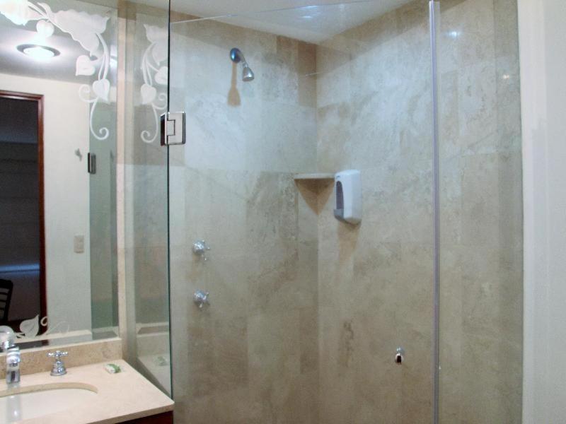 Residence L' Heritage Hipolito Taine By Bluebay Мексико Сити Стая снимка